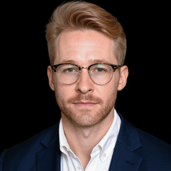 Headshot of Eric Shannon